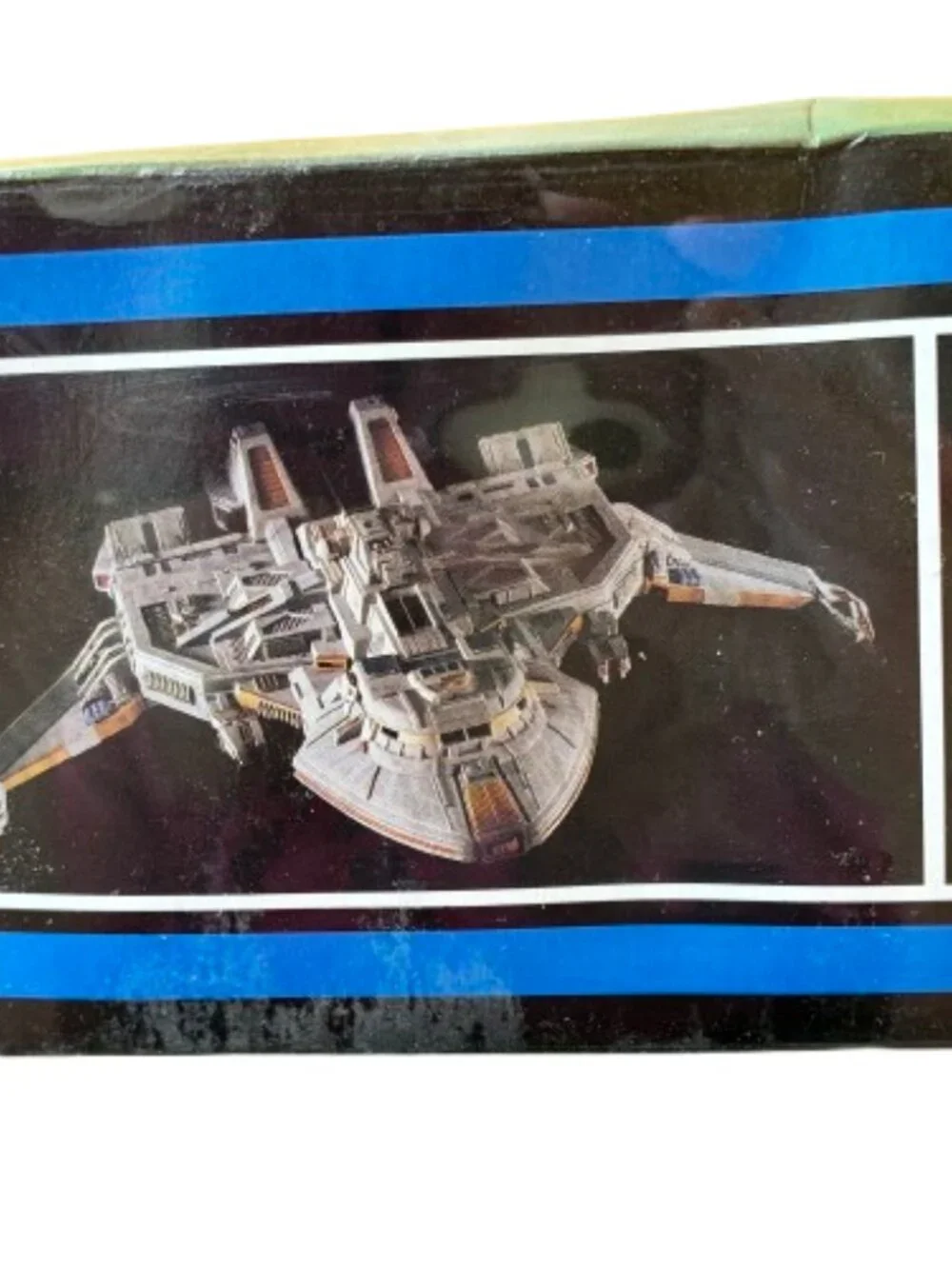Star Trek Voyager Maquis Ship Vintage 1995 Monogram 3605 New sealed box dented